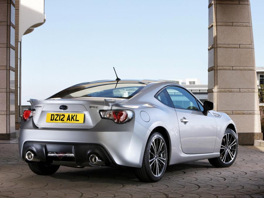  Subaru BRZ Aero Package 2012 года  (UK) (фото 12 из 21)